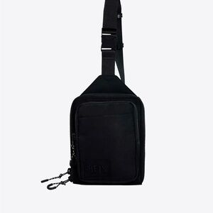 BEIS The Sport Sling in Black - Unisex - NEW
